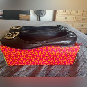 Tory Burch Black/Silver Classic Reva Ballet Size 11. Slightly used.